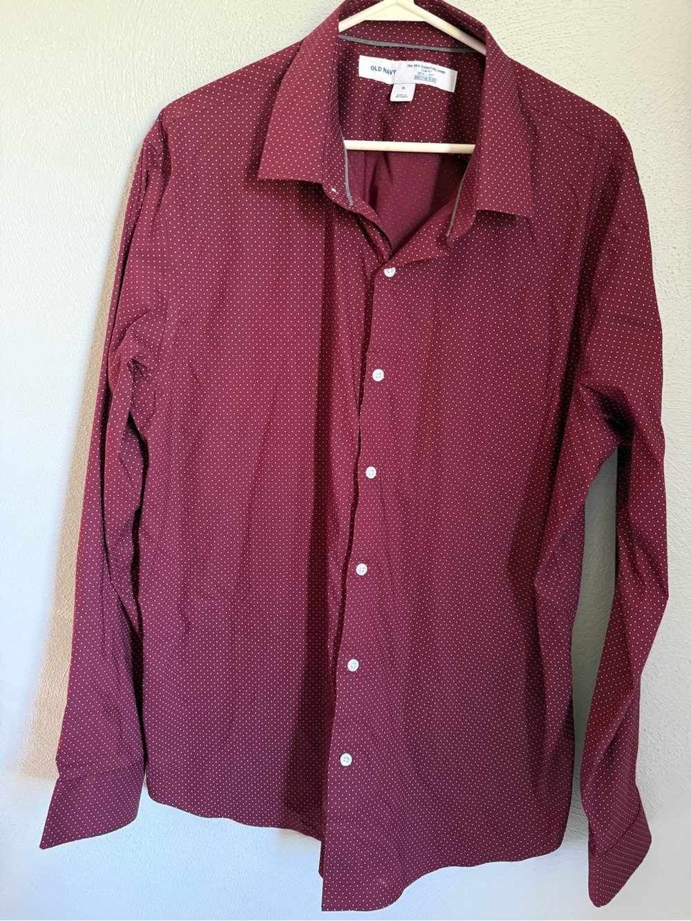 Old Navy Men's Maroon Microdot Button-Down Shirt
